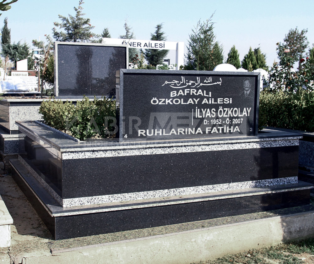 AVIP 05 Özel Tasarım Bergama Granit Siyah Granit Aile Kabri